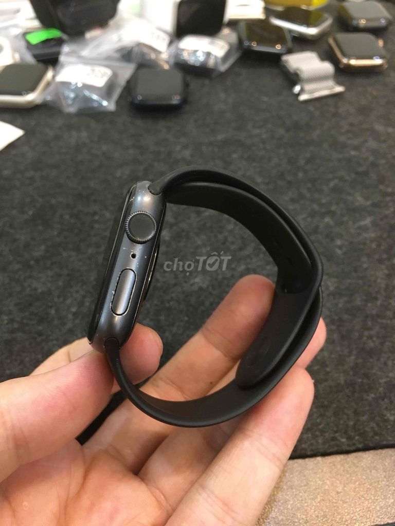 Apple watch Series 5 44mm Nhôm đen