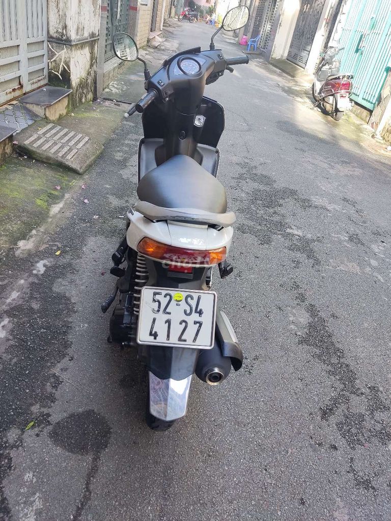 Honda Click 2007 Trắng-Đen. Mua bán Xe máy tại Quận Gò Vấp Tp Hồ Chí Minh được đăng bởi Lê Bá Lâm hình 3