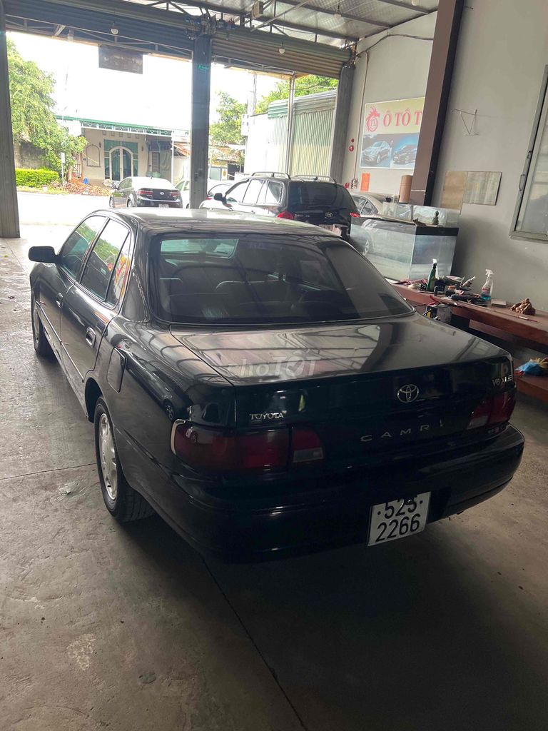 Toyota Camry 1993 - 123456 km. Mua bán Ô tô tại Thành phố Buôn Ma Thuột Đắk Lắk được đăng bởi Đức Yên hình 3
