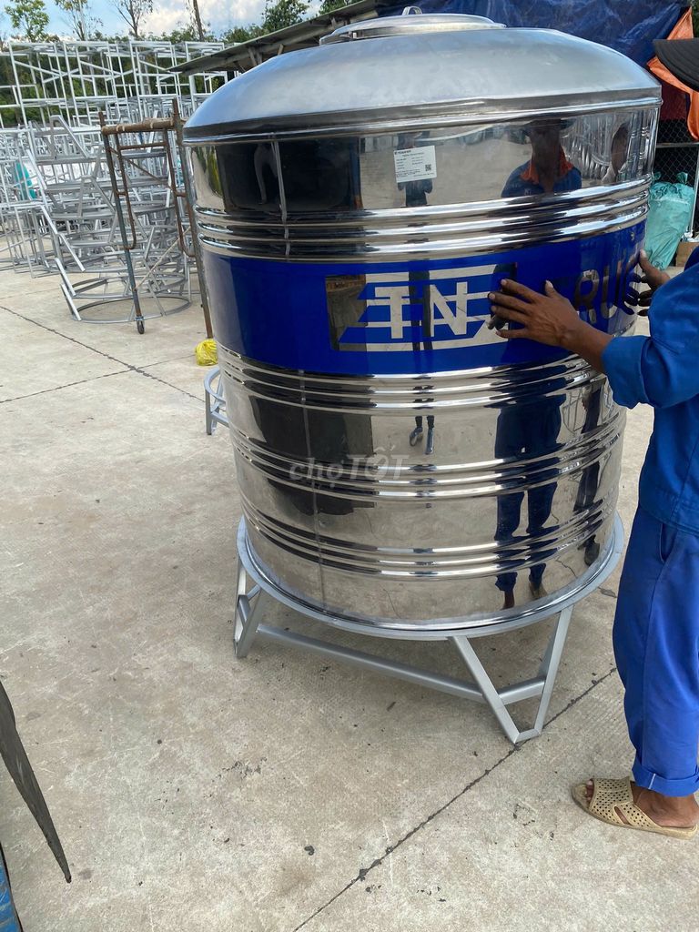 Bồn nước Inox 1000 lít Đứng. Mua bán Nội thất, đồ gia dụng khác tại Thị xã Bình Long Bình Phước được đăng bởi Nhà máy Bồn Nước hình 1