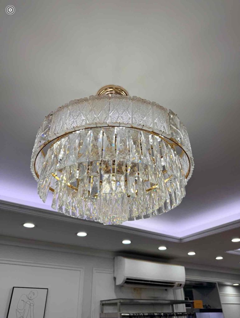Đèn chùm Pha lê Vàng Trong suốt. Mua bán Đèn tại Quận Cầu Giấy Hà Nội được đăng bởi Tuấn hình 1