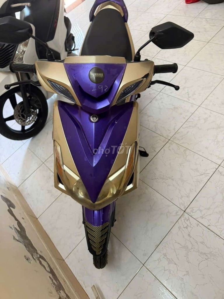 Yamaha Luvias фиолетово-желтый, Вьетнам
