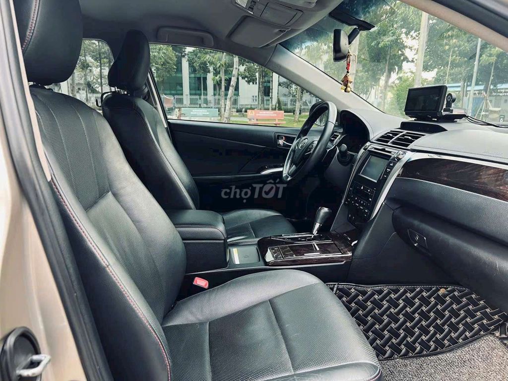 2015 2.5Q - 72000 km thương lượng nhẹ. Mua bán Ô tô tại Thành phố Thuận An Bình Dương được đăng bởi Hoang Nguyen hình 5