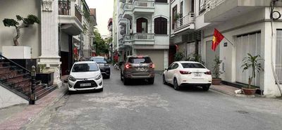 Townhouse 50 m² · 4 bed · Ngõ 548 Nguyễn Căn Cừ