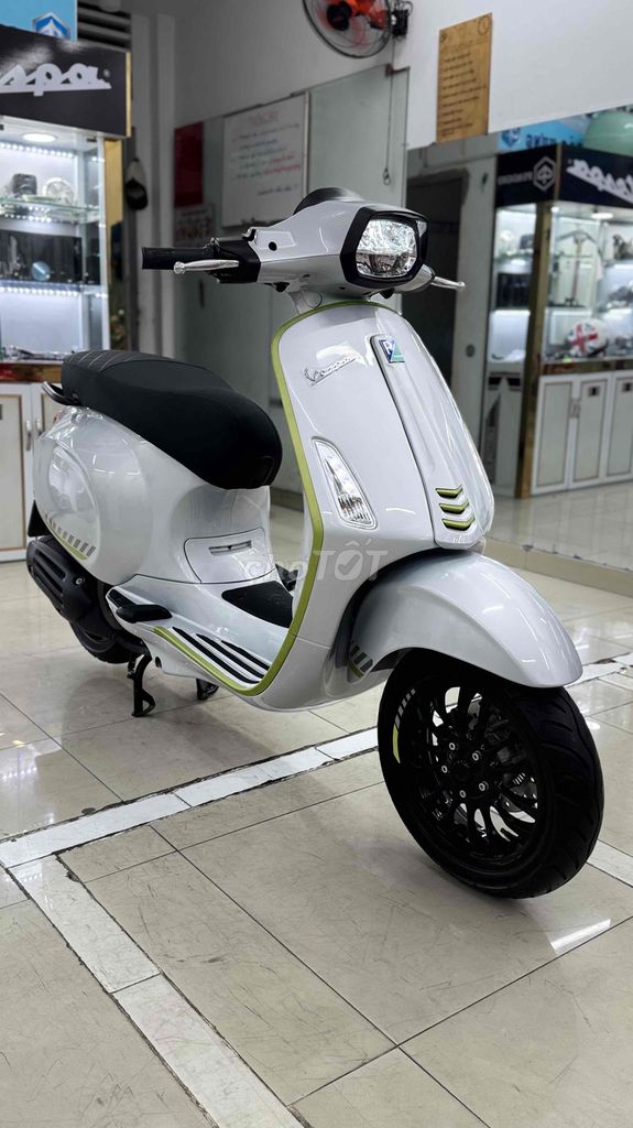 Vespa Sprint Model Tech 2025 xe đẹp chính chủ. Mua bán Xe máy tại Quận Phú Nhuận Tp Hồ Chí Minh được đăng bởi VESPA  PIAGGIO BẢO HƯNG Vespa cũ trả góp  hình 5