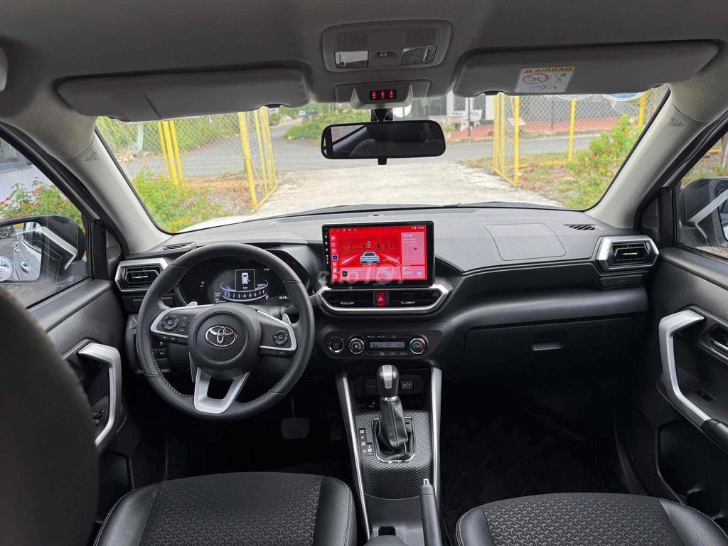 Toyota Raize 2023 - 20800 km. Mua bán Ô tô tại Quận Cái Răng Cần Thơ được đăng bởi Tiết Huỳnh Ngọc Hải hình 19