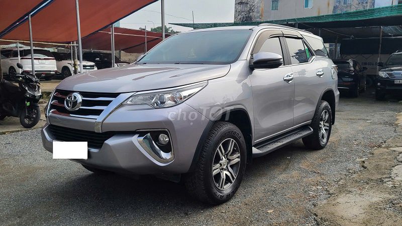 Xe Toyota Fortuner 4x2 AT 2019 Máy Xăng, Xe Đẹp. Mua bán Ô tô tại Quận Gò Vấp Tp Hồ Chí Minh được đăng bởi Chợ Xe Cũ Giá Tốt hình 2