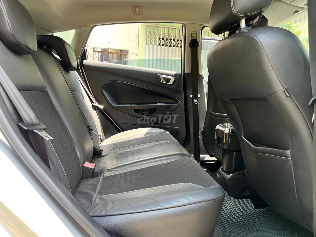 SIÊU CỌP FIESTA - Chất xe zin đẹp máy số êm mượt 💯. Mua bán Ô tô tại Quận Gò Vấp Tp Hồ Chí Minh được đăng bởi DH AUTO FORD CHUYÊN XE FORD LƯỚT CHẤT LƯỢNG CAO hình 13