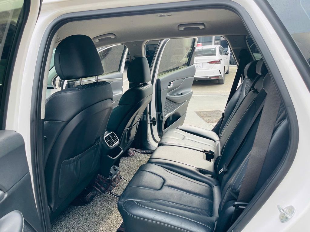 Hyundai Santa Fe Dầu Tiêu chuẩn 2020 đi 53.000km. Mua bán Ô tô tại Thành phố Thủ Đức Tp Hồ Chí Minh được đăng bởi Mr Duy hình 7