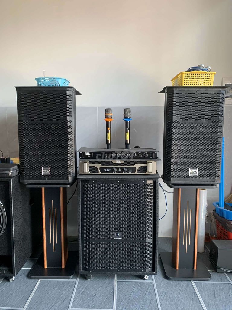E có bộ dàn karaoke gia đình sân vườn cần bán. Mua bán Tivi, Âm thanh tại Thành phố Biên Hòa Đồng Nai được đăng bởi Âm Thanh Cũ Giá Rẻ hình 1