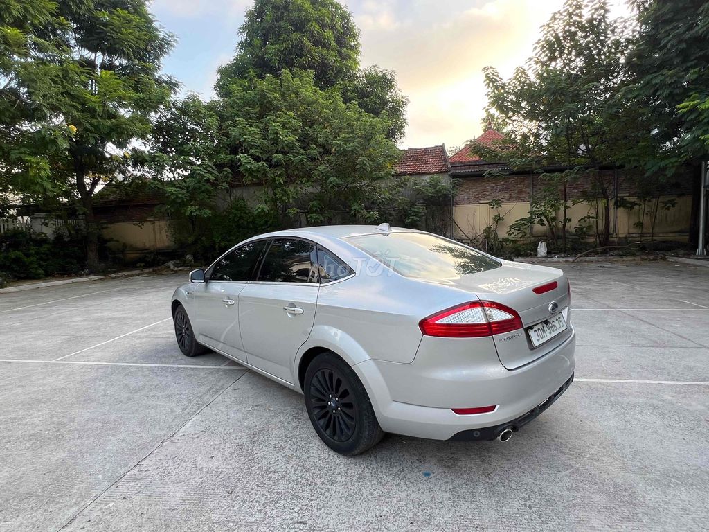 Главная» Продажа оригинального Ford Mondeo 2011 AT