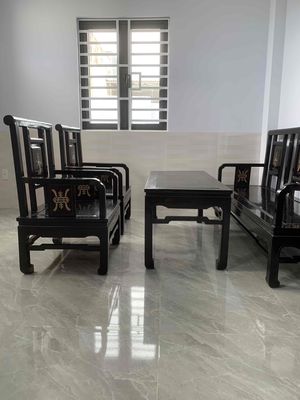 Bộ salon gỗ tốt cần nhượng lại, gồm 5 món. Mua bán Bàn ghế tại Quận Liên Chiểu Đà Nẵng được đăng bởi Le Van Thanh