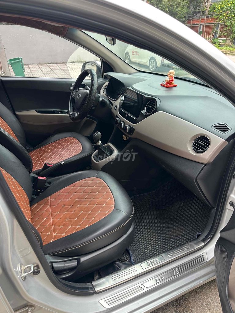 Hyundai i10 số sàn bản đủ 2015. Mua bán Ô tô tại Thành phố Thanh Hóa Thanh Hóa được đăng bởi Hoàng Tuấn hình 7