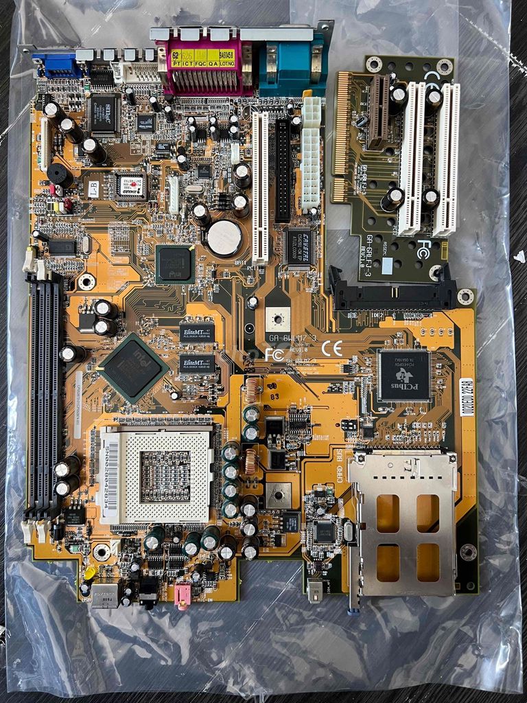 Mainboard Intel GA-6WLM7-3 Cũ. Mua bán Linh kiện (RAM, Card...) tại Thành phố Thuận An Bình Dương được đăng bởi Đạt Chuối hình 1