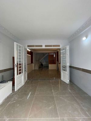 bán nhà Hóc Môn 465tr có 3 phòng ngủ và sân đậu oto
