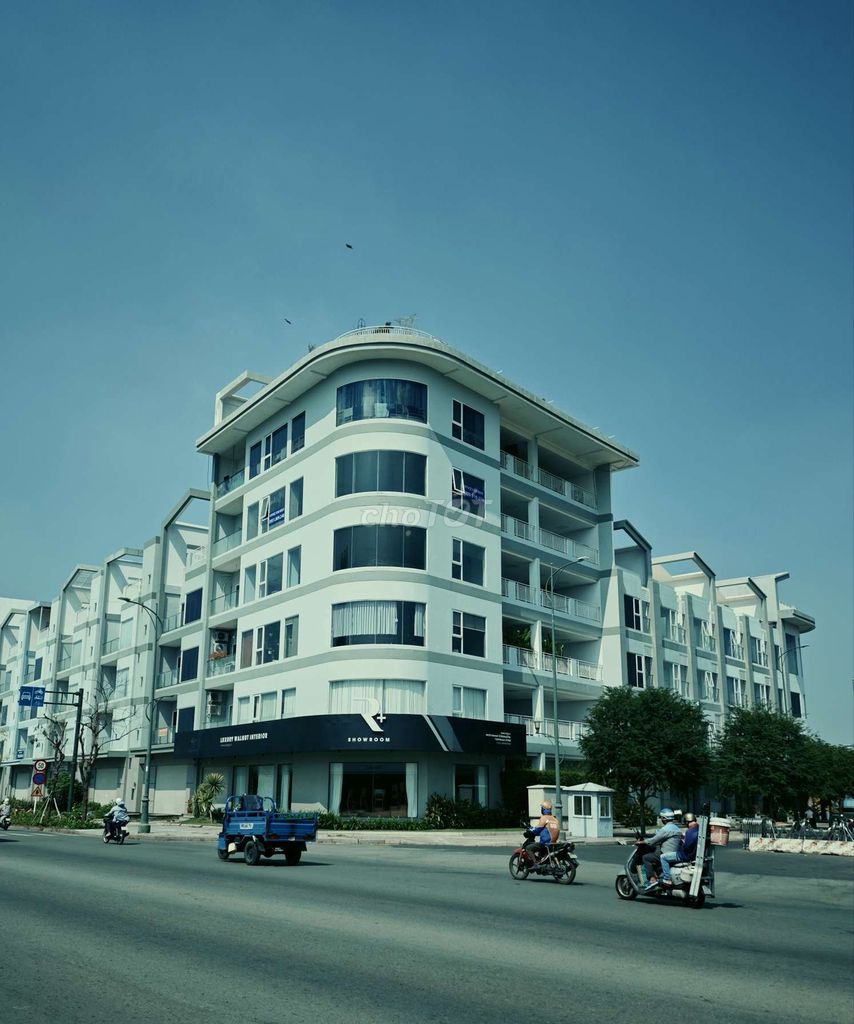 Tòa nhà văn phòng 1000m2 Thủ Thiêm