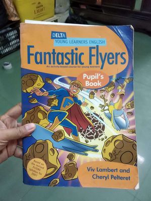 Sách tự học tiếng Anh cho học sinh Fantastic Flyer. Mua bán Sách tại Quận Ninh Kiều Cần Thơ được đăng bởi Tứ Quí