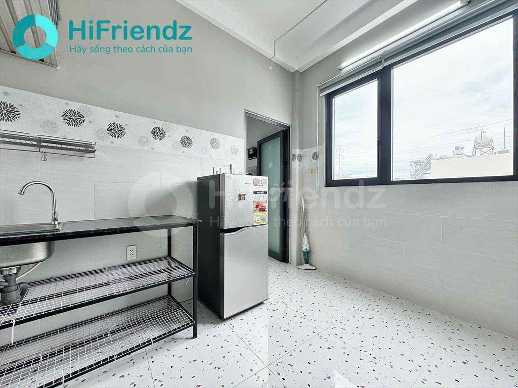STUDIO CÓ CỬA SỔ FULL NỘI THẤT