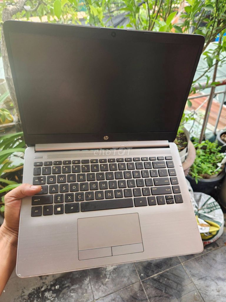 HP 240 G7 i3 1005 G1 14 inch 4GB/120GB Bạc. Mua bán Laptop tại Quận 1 Tp Hồ Chí Minh được đăng bởi Hội Đồ Điện Tử hình 1