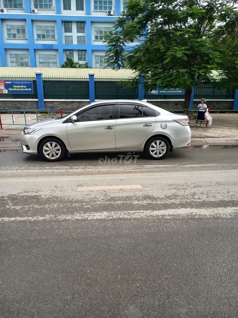 Toyota Vios G 2015 Серебристый 130 тыс. км