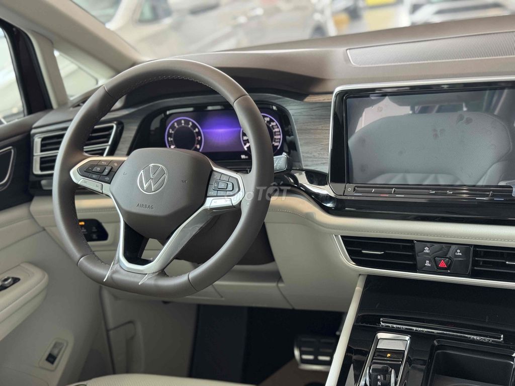 Volkswagen Viloran 2024 Premium. Mua bán Ô tô tại Thành phố Buôn Ma Thuột Đắk Lắk được đăng bởi Khang Volkswagen hình 4