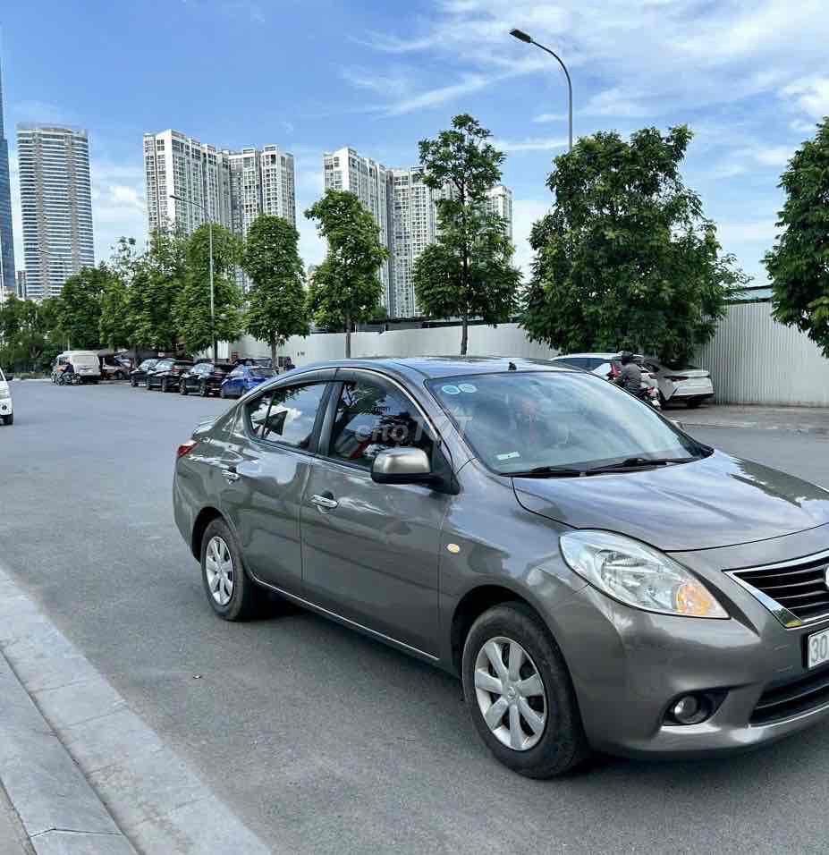 Nissan Sunny 2013 1.5 XL - 15000 km