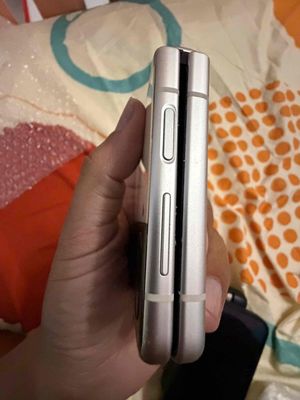Samsung Galaxy Z Flip3 5G 128GB Bạc Màn hình gập