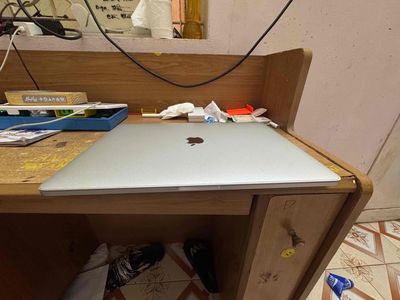MacBook Pro 15" 2017 i7 RAM 16GB SSD 256GB. Mua bán Laptop tại Quận Hoàn Kiếm Hà Nội được đăng bởi Thai Son