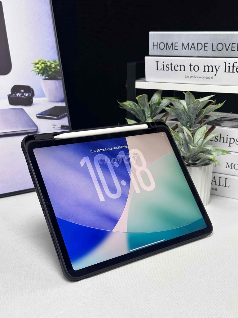 Apple iPad Pro 2020 11 inch 256GB. Mua bán Máy tính bảng tại Quận Tân Bình Tp Hồ Chí Minh được đăng bởi Van Luc hình 1