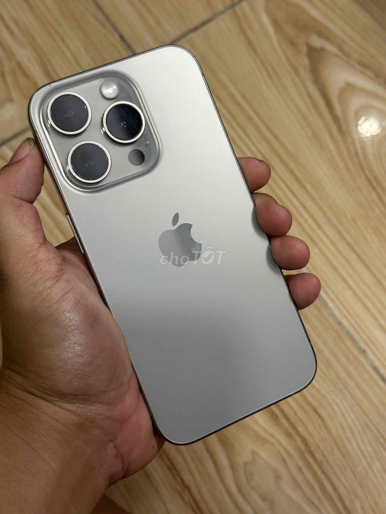 Apple iPhone 15 Pro 256GB Xám. Mua bán Điện thoại tại Thành phố Biên Hòa Đồng Nai được đăng bởi nguyễn lê store hình 1
