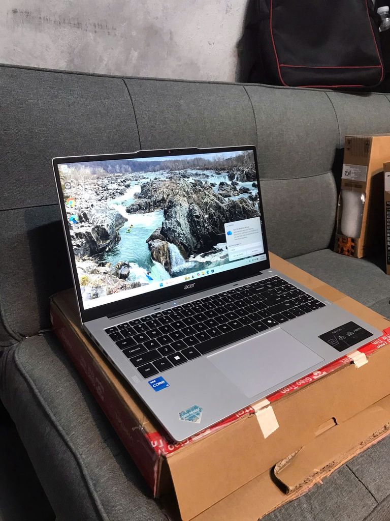 Acer Aspire Lite 15 giá rẻ. Mua bán Laptop tại Quận 3 Tp Hồ Chí Minh được đăng bởi Phát Liên hình 1