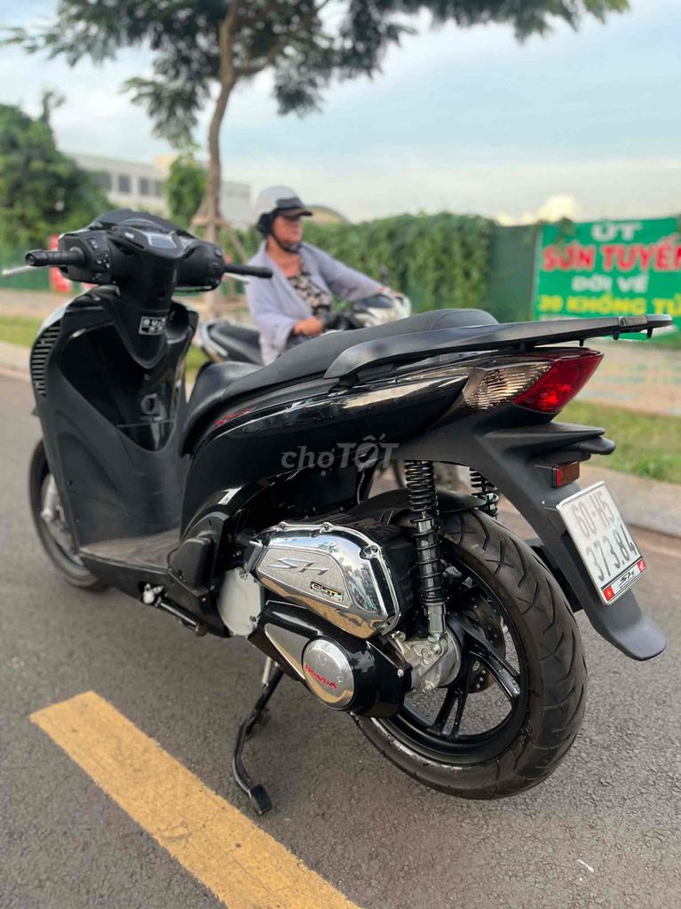Honda SH150i Đen 3000 km. Mua bán Xe máy tại Thành phố Long Khánh Đồng Nai được đăng bởi Duy Linh Xe Máy Chợ Long Khánh  hình 6