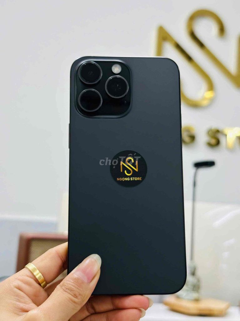 Apple iPhone 15 Pro Max 256GB Đen. Mua bán Điện thoại tại Quận 10 Tp Hồ Chí Minh được đăng bởi Ngọng Store hình 1