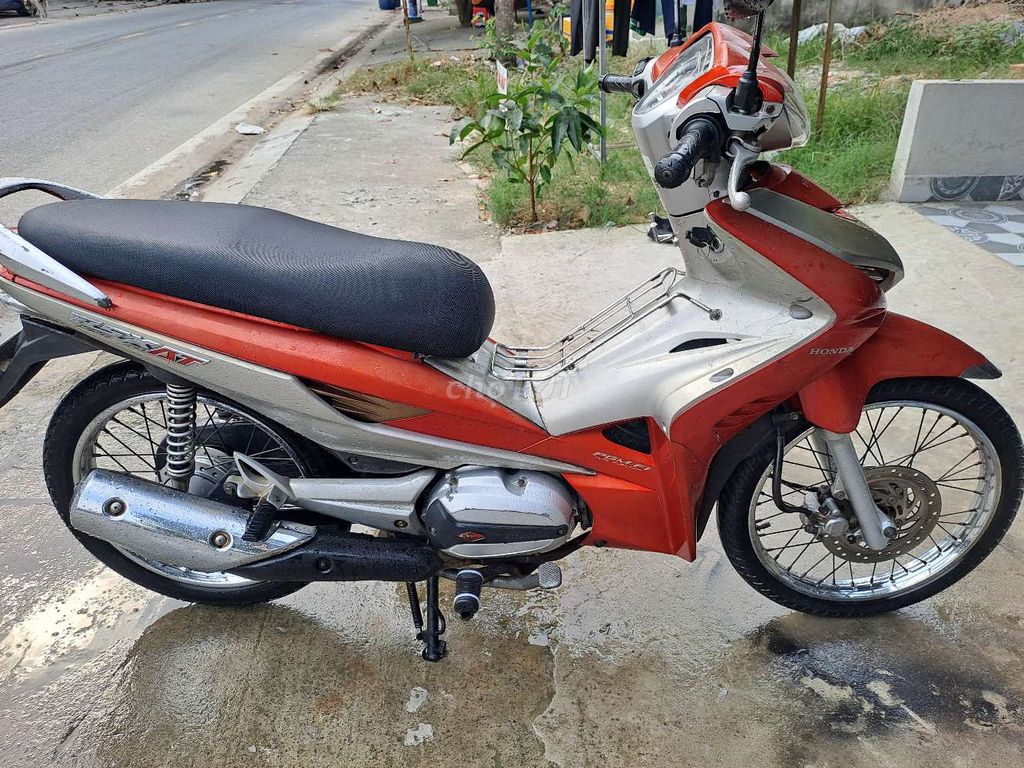 Xe tay ga Honda Fi. Mua bán Xe máy tại Thành phố Thủ Dầu Một Bình Dương được đăng bởi nguyễn văn thành hình 4