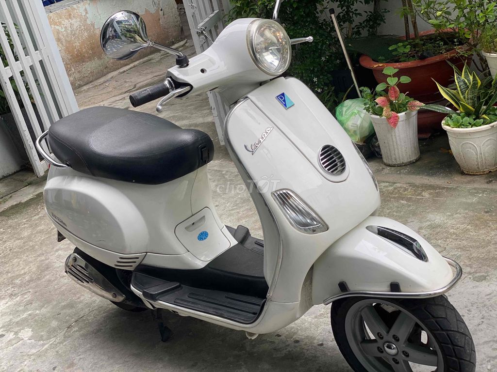Vespa ie phun xăng 2011 xe zin 100% tuyệt đẹp. Mua bán Xe máy tại Quận 5 Tp Hồ Chí Minh được đăng bởi JM hình 6