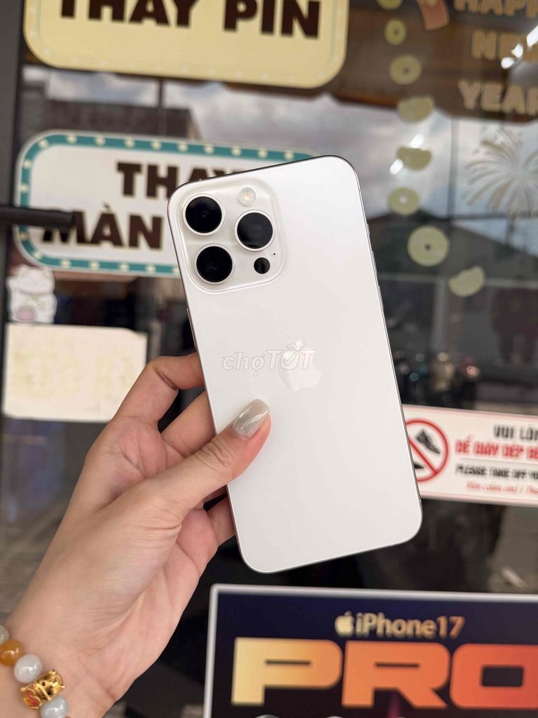 Apple iPhone 15 Pro Max 256GB Trắng Titan ZP/A 99%. Mua bán Điện thoại tại Quận 8 Tp Hồ Chí Minh được đăng bởi TRƯỜNG MOBILE  hình 1