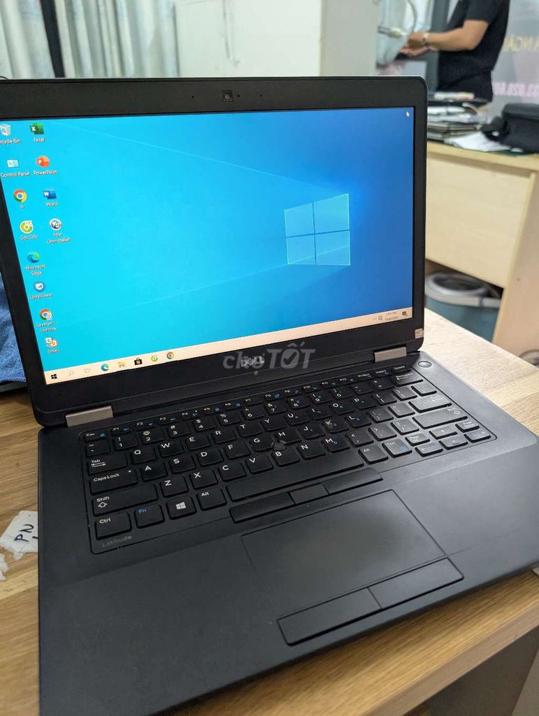 Dell Latitude E5470 i5 14 inch 8/256 còn đẹp full. Mua bán Laptop tại Quận Gò Vấp Tp Hồ Chí Minh được đăng bởi Anh Khoa hình 1