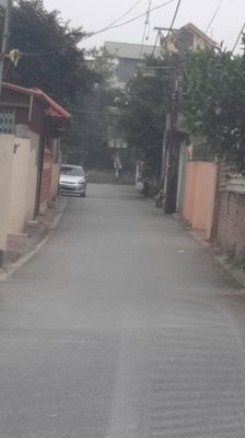 Nhà 2 tầng, đất thổ cư, đường trước đất rộng 5m, đầy đủ các tiện ích.