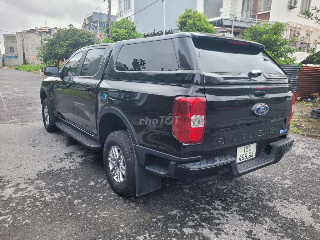 Range 2024 XLS 2.0 4X2 AT - 14000 km. Mua bán Ô tô tại Quận Kiến An Hải Phòng được đăng bởi QUÝ TRẦN AUTO hình 3