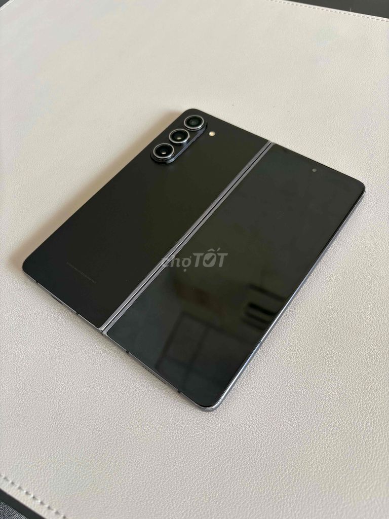 Z Fold5 12/256 Hàn 2sim màn zin đẹp. Mua bán Điện thoại tại Quận Ninh Kiều Cần Thơ được đăng bởi  Anh Lê hình 1