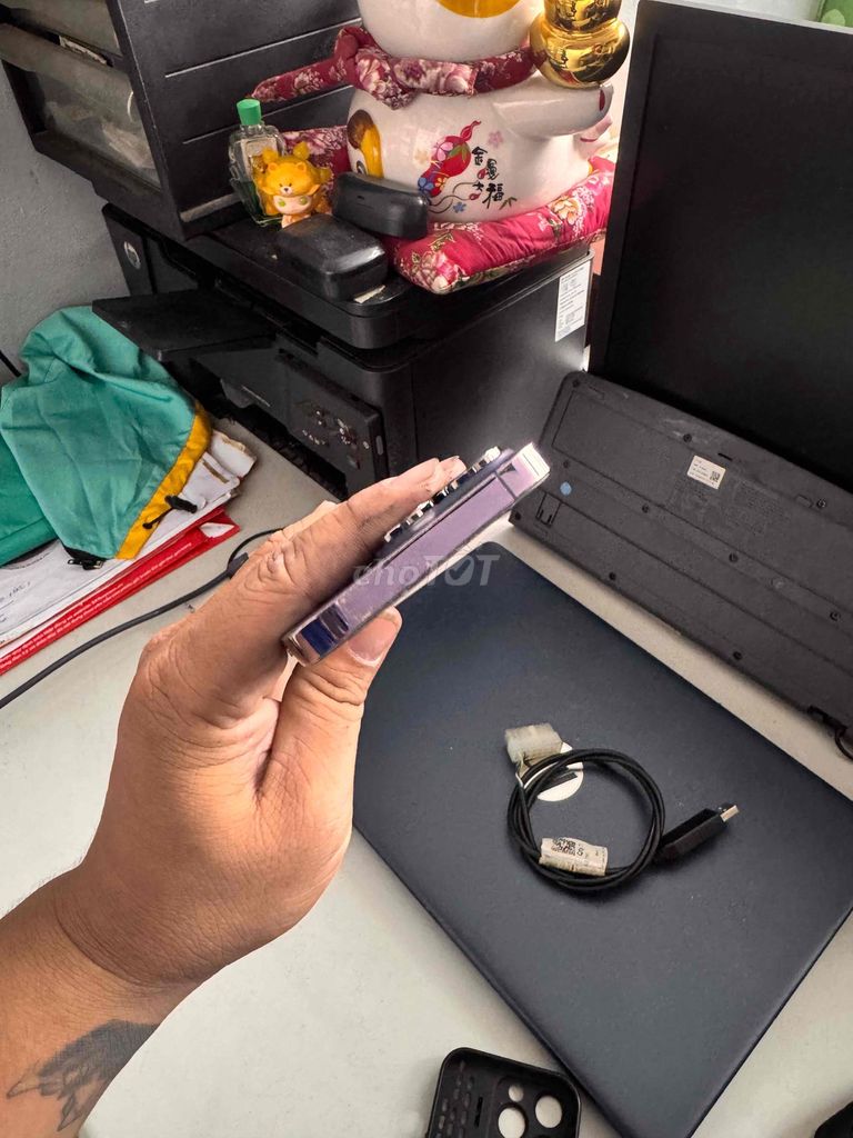iPhone 14 Pro Tím. Mua bán Điện thoại tại Quận 6 Tp Hồ Chí Minh được đăng bởi Võ Văn Huy hình 1