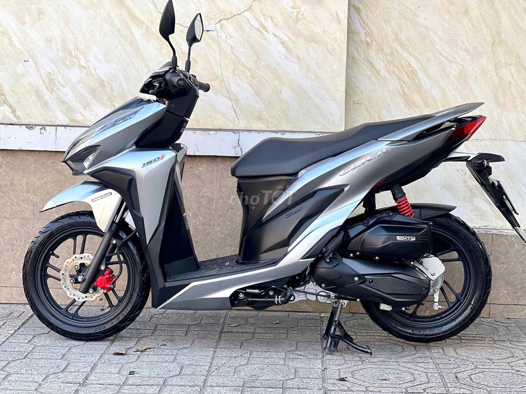 Click thái 150i bstp 9chủ xe nhập bao zin chuẩn. Mua bán Xe máy tại Quận 12 Tp Hồ Chí Minh được đăng bởi CHXM Phương Nam Chuyên Bán Xe Trả Góp Bao Nợ Xấu hình 4