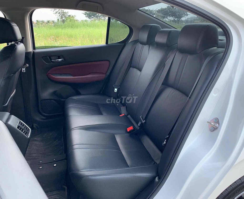 Honda City 2024 L 1.5 AT - 28000 km. Mua bán Ô tô tại Thành phố Thủ Đức Tp Hồ Chí Minh được đăng bởi Hà Yên hình 3