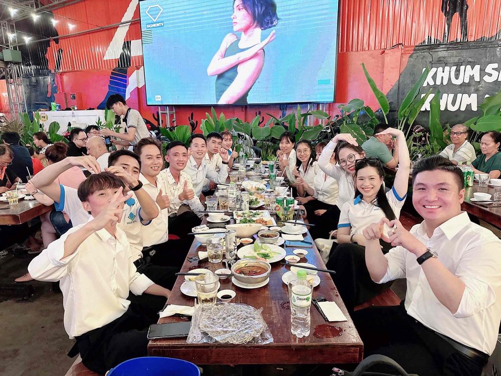 Cần 5 bạn Nam Nữ CSKH Lương 8-13tr/tháng+hoa hồng. Việc làm Nhân viên văn phòng tại Quận Tân Bình Tp Hồ Chí Minh được đăng bởi Tuyết Nhi hình 6