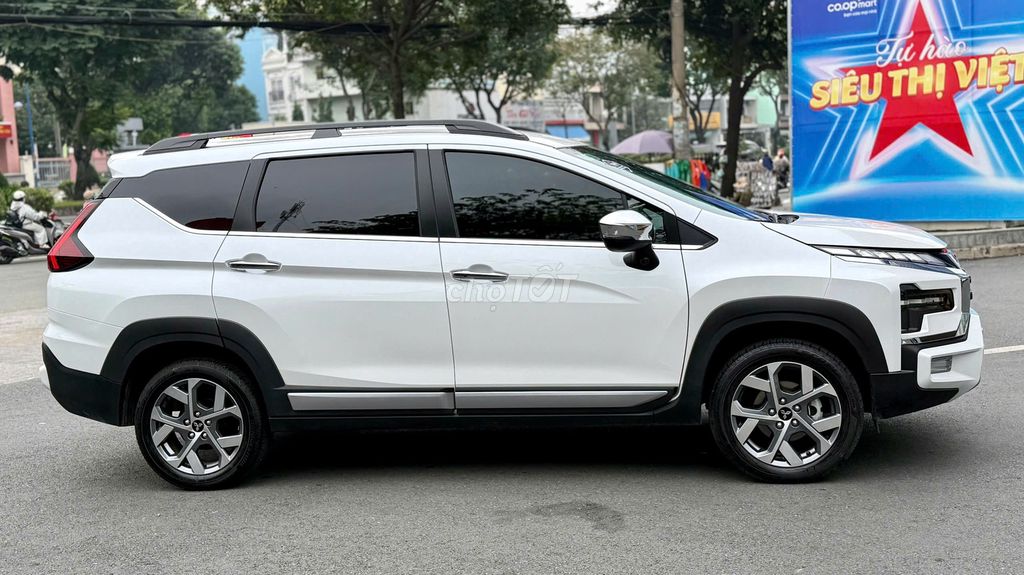 Mitsubishi Xpander Cross 2025  - 2105 km màu Trắng. Mua bán Ô tô tại Quận Tân Bình Tp Hồ Chí Minh được đăng bởi MITSUBISHI TRƯỜNG CHINH đại lý chính hãng hình 5