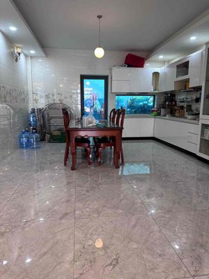 Rent · 5 bd · 100 м² · Quận Bình Tân, ул. Khu tên Lửa