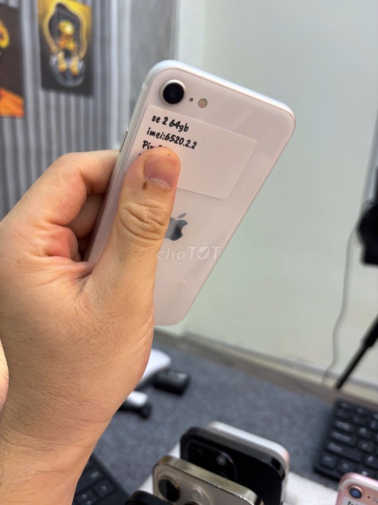 Apple iPhone SE 2 64GB Trắng Zin. Mua bán Điện thoại tại Quận Bắc Từ Liêm Hà Nội được đăng bởi Cửa hàng Bính Táo hình 1