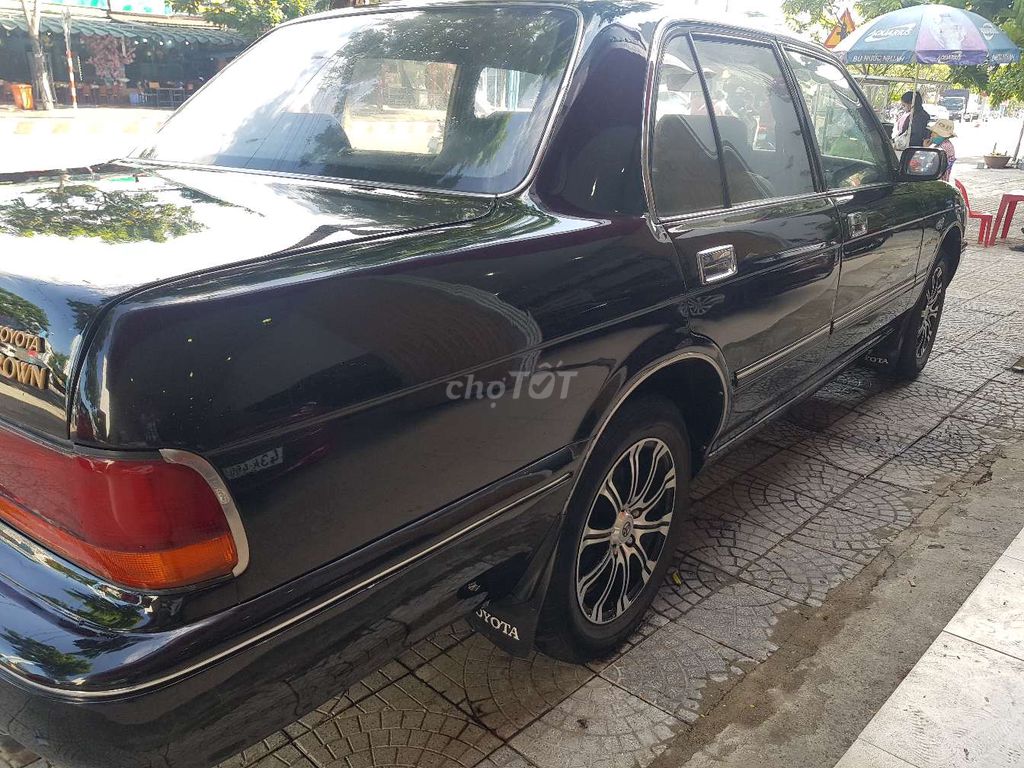 0932531122 - Toyota Crown 1992 nhập Nhật Số sàn