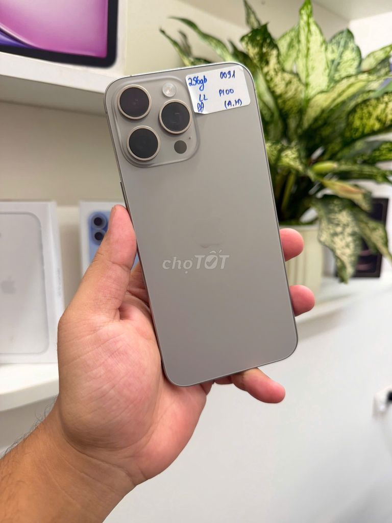 iPhone 15 Pro Max 256GB Tự nhiên Giá HSSV. Mua bán Điện thoại tại Quận Đống Đa Hà Nội được đăng bởi H iStore hình 1