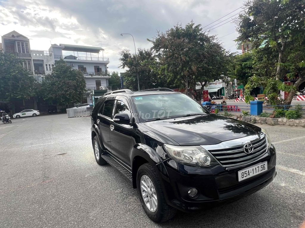 Toyota Fortuner 2013 2.7V 4x4 AT - 121000 km. Mua bán Ô tô tại Huyện Hóc Môn Tp Hồ Chí Minh được đăng bởi luân lê minh hình 3